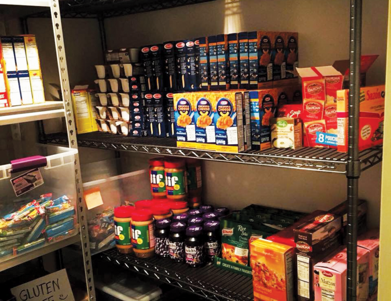 Hoya Hub food pantry